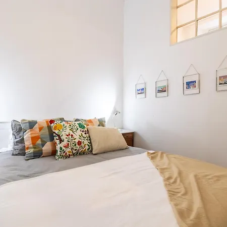A Sua Pequena Casa Perto De Santos Art District * Лісабон