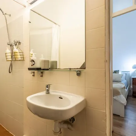 A Sua Pequena Casa Perto De Santos Art District شقة Lisboa