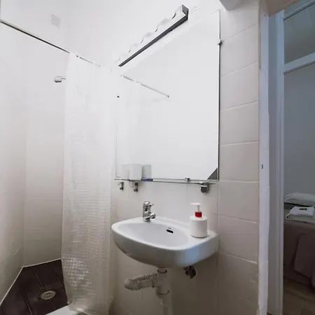 Apartamento 3 *