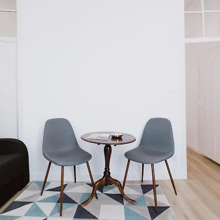 3 Apartment *